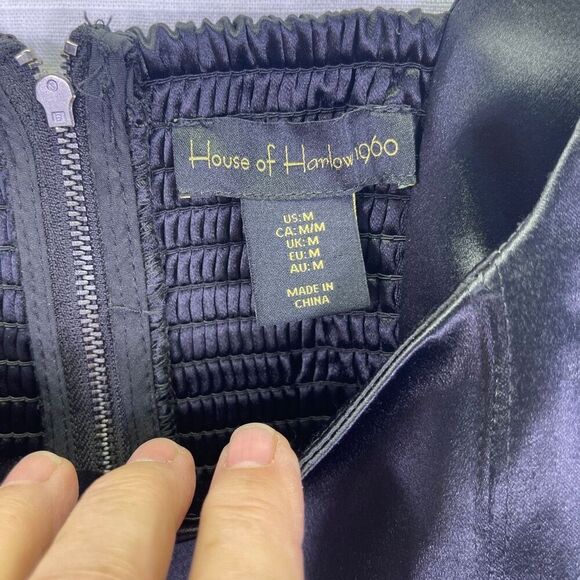 House of Harlow Black Smocked Back Bustier Corset Style Satin Crop Tank Medium - Picture 2 of 7